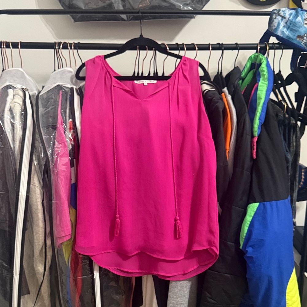 Violet & Claire Fuchsia Sleeveless Blouse